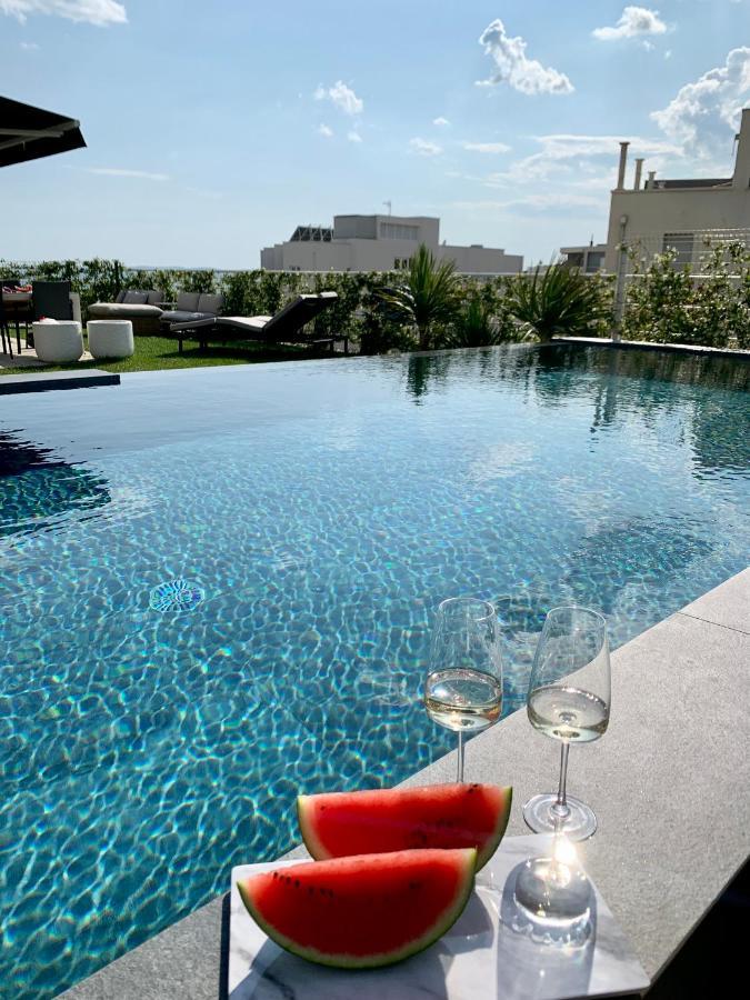 New Luxury Apartment With Private Heated Pool And Amazing Terrace With Seaview Спліт Екстер'єр фото