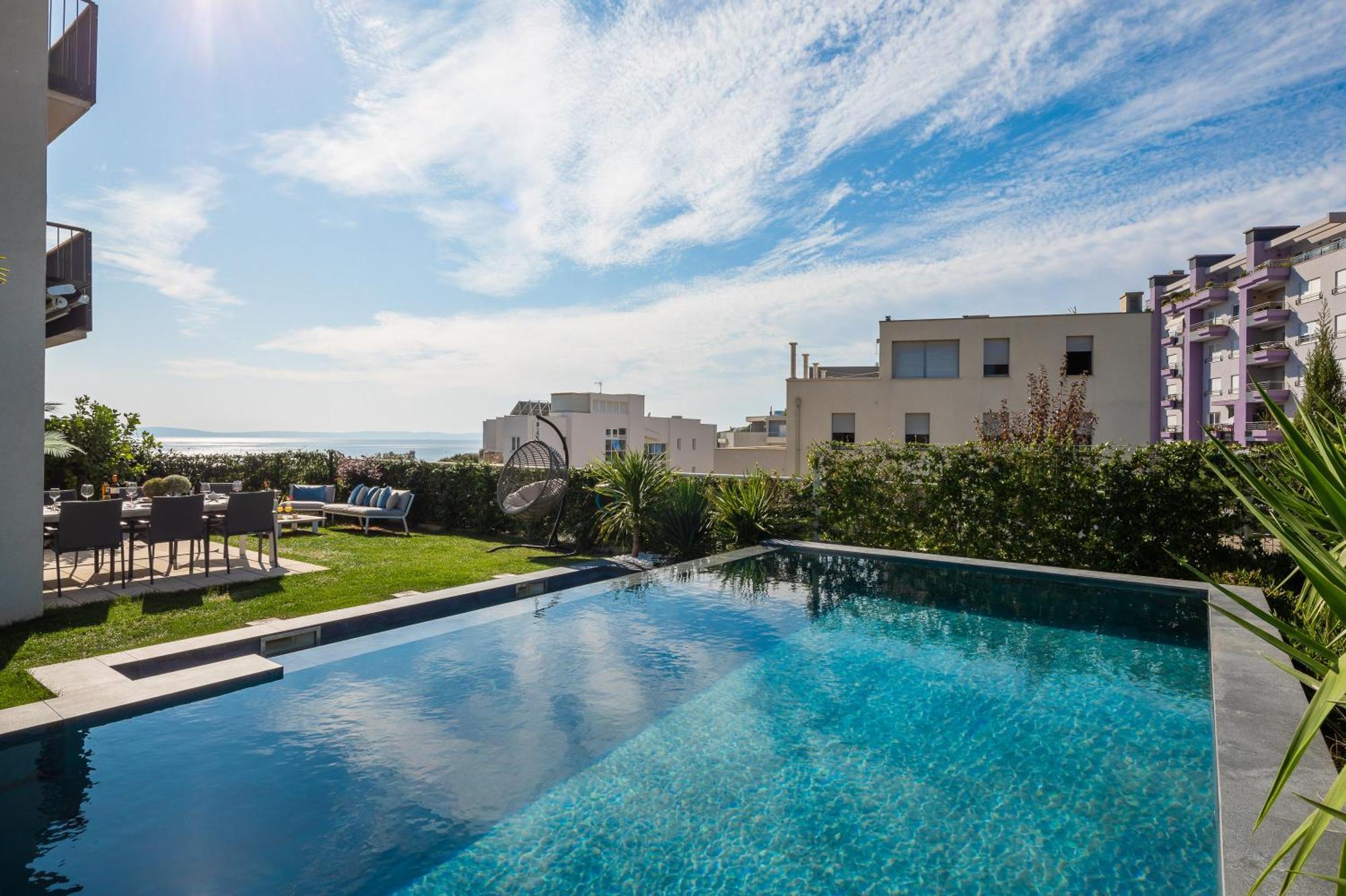 New Luxury Apartment With Private Heated Pool And Amazing Terrace With Seaview Спліт Екстер'єр фото